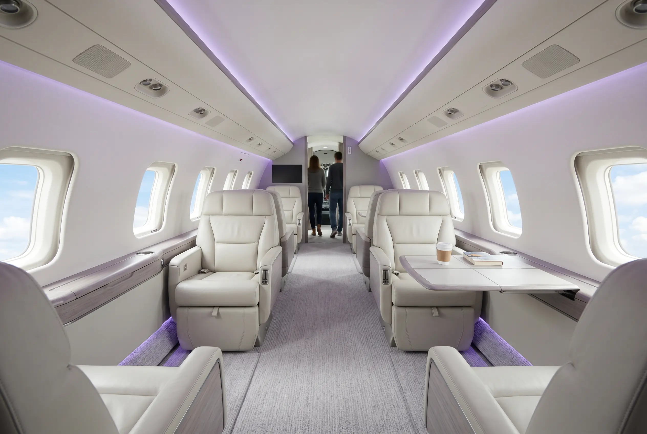Bombardier Challenger 650 very wide cabin for a Miami to New York charter