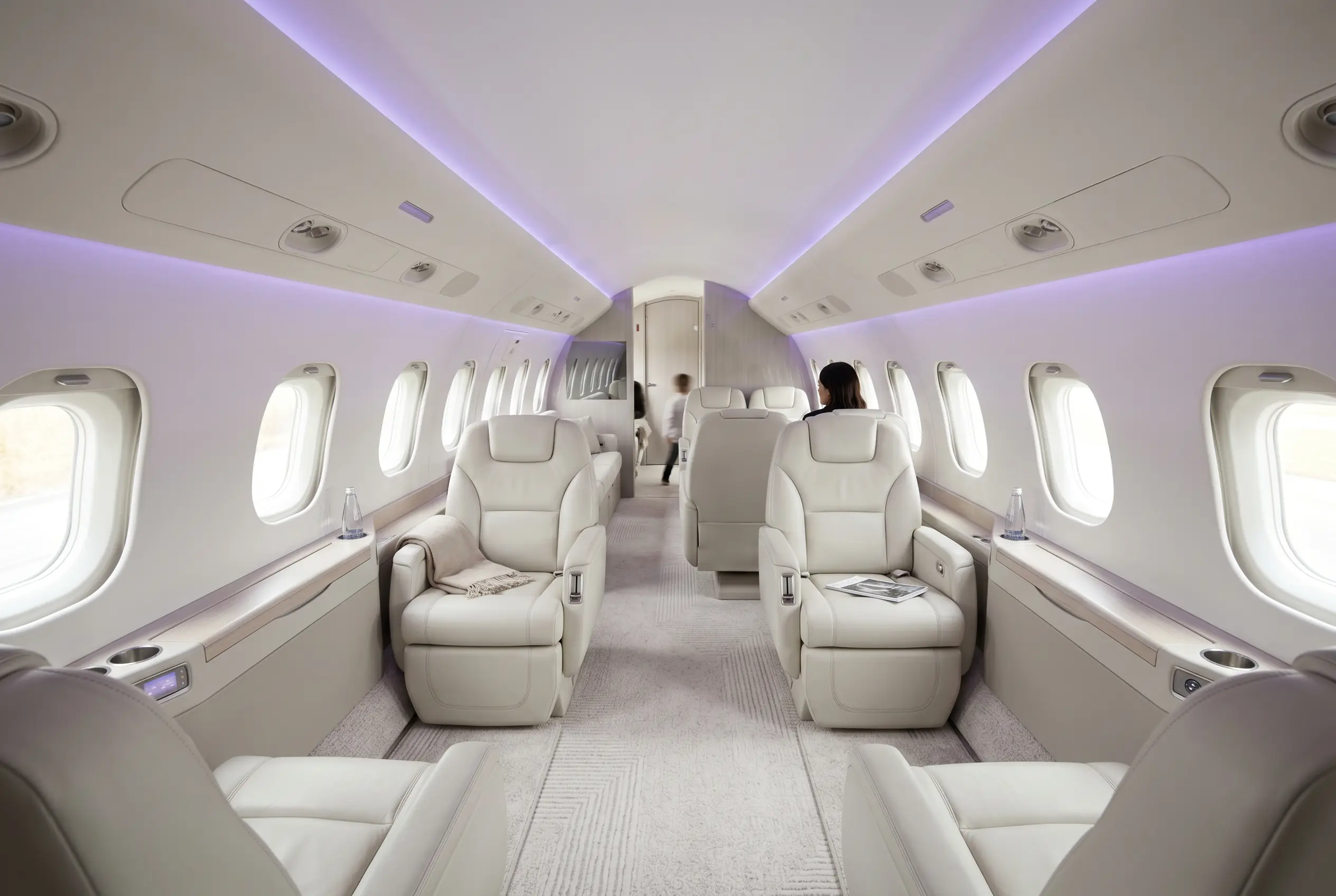 Dassault Falcon 2000LXS wide cabin for a Miami to New York charter