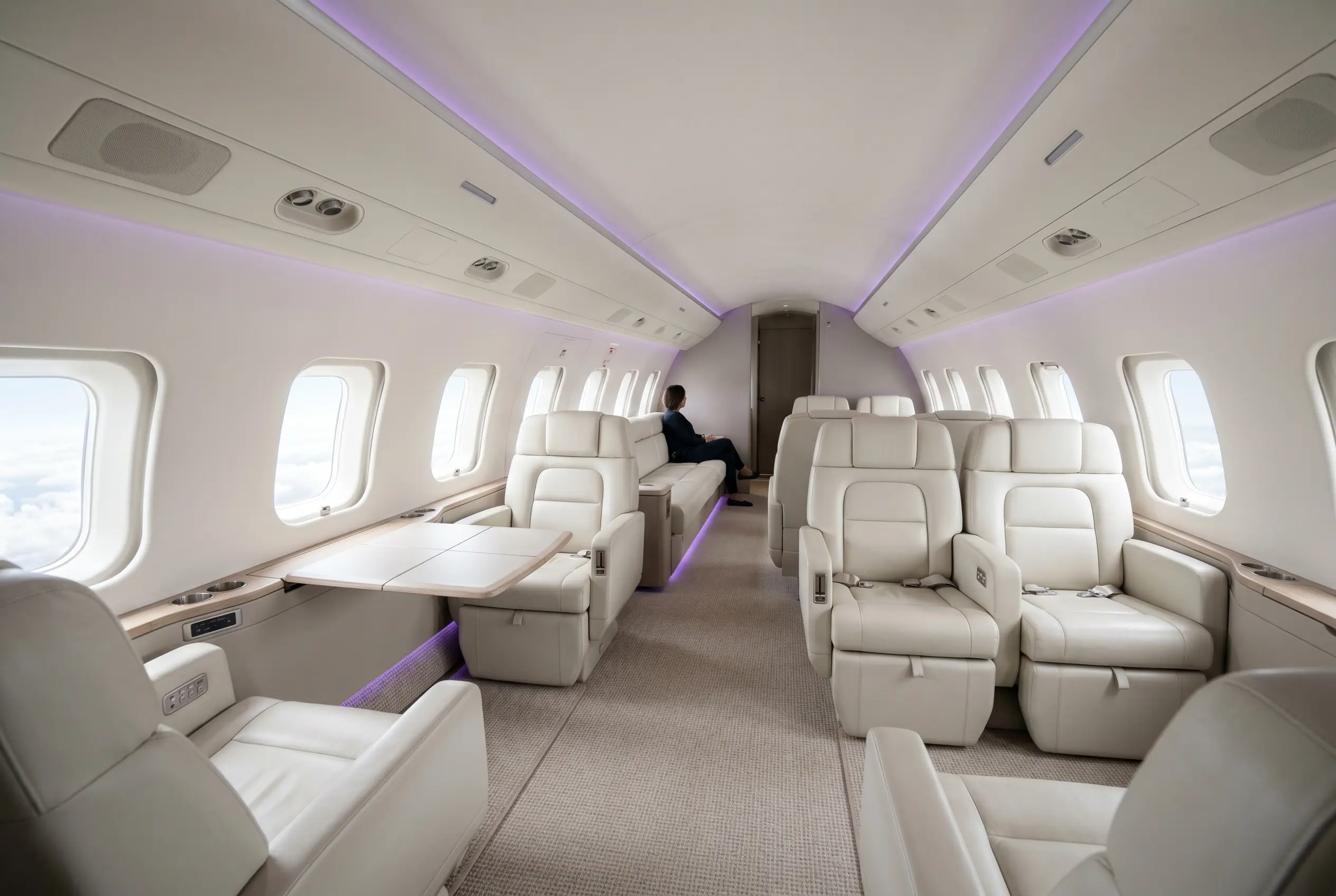 Bombardier Global 5500 wide cabin for a Miami to New York charter