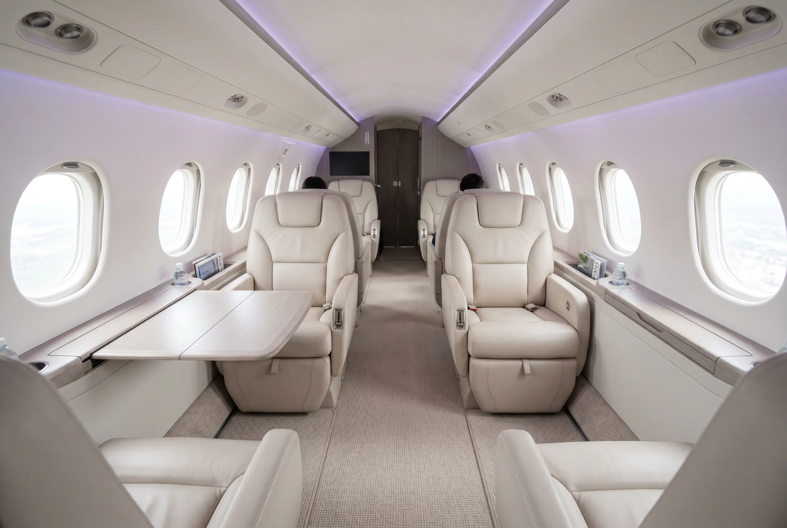 Gulfstream G280 wide cabin with club seating for a Miami to New York charter