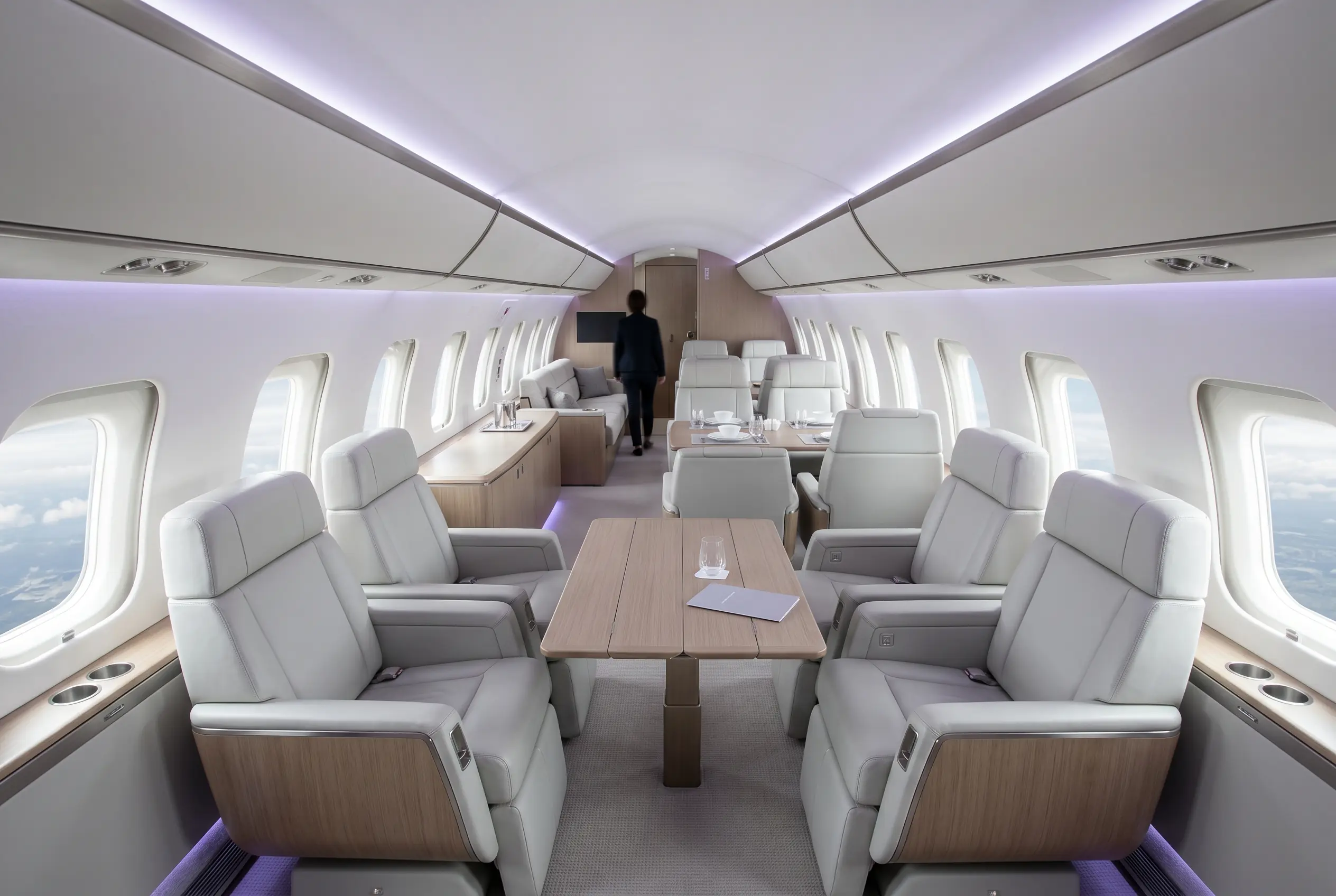 Gulfstream G500 large multi-zone cabin for a Miami to New York charter