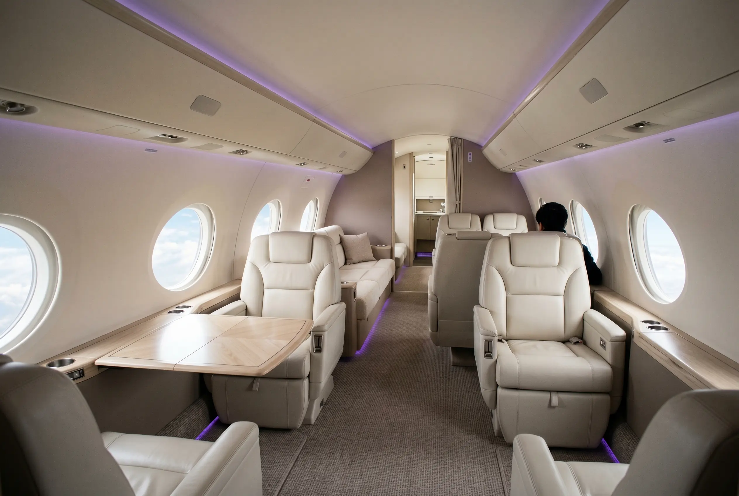 Gulfstream G650ER multi-zone cabin for a Miami to New York charter
